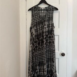BCBGeneration Monochrome Patterned Midi Dress